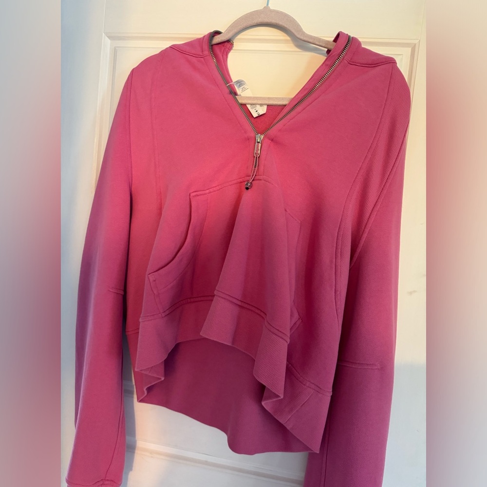 Lululemon scuba- size M/L